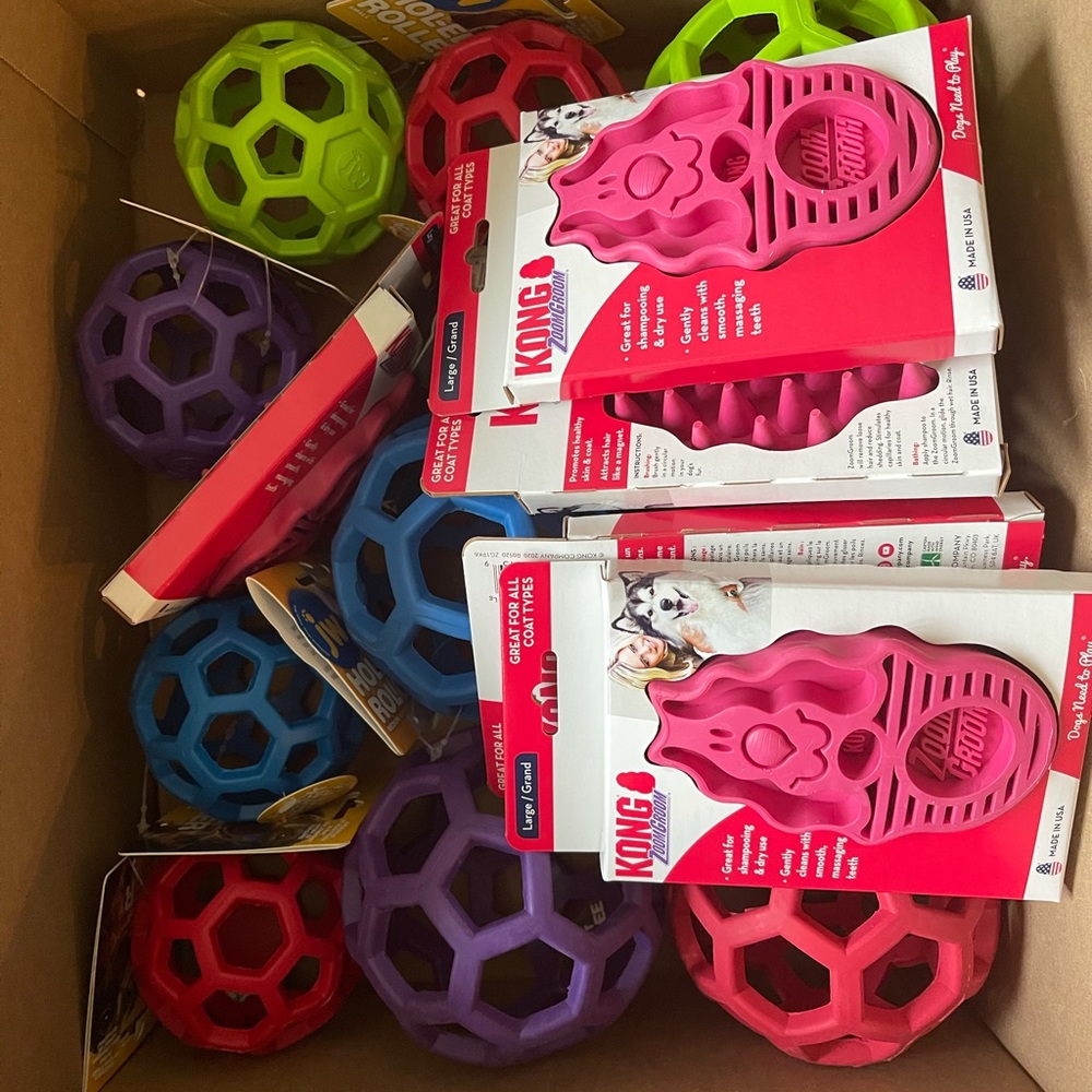 Zoom groomer by Kong